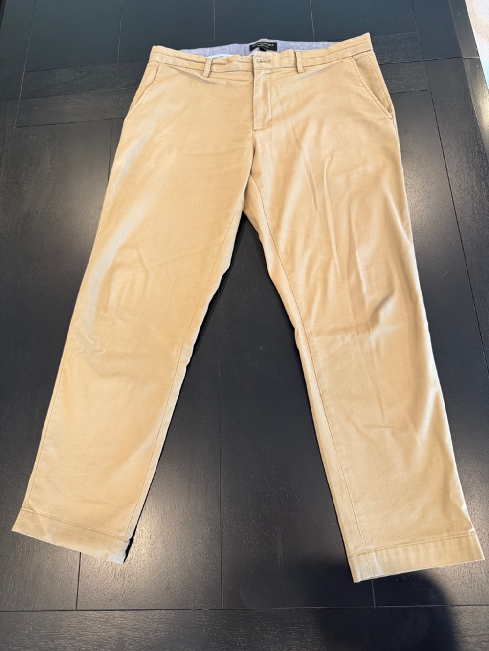 Banana Republic Khaki Chinos in Light Tan